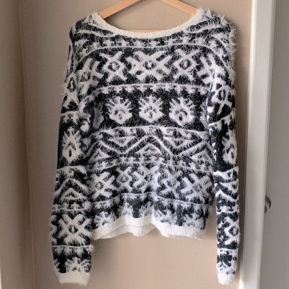 BETHANY MOTA Geometric Print Fuzzy Long Sleeve Sweater - Picture 7 of 7